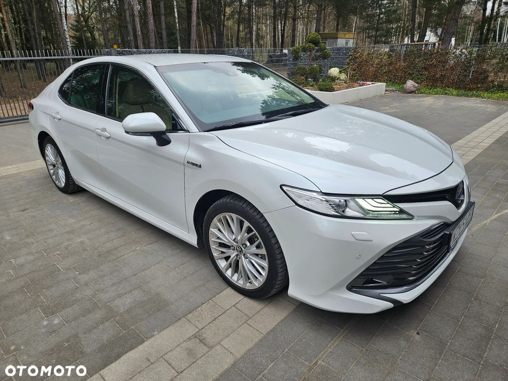 Toyota Camry 2.5 Hybrid Executive CVT - 10