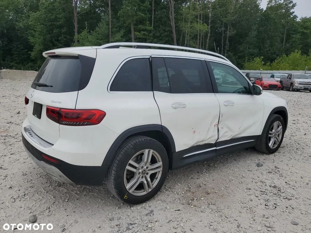 Mercedes-Benz GLB - 3