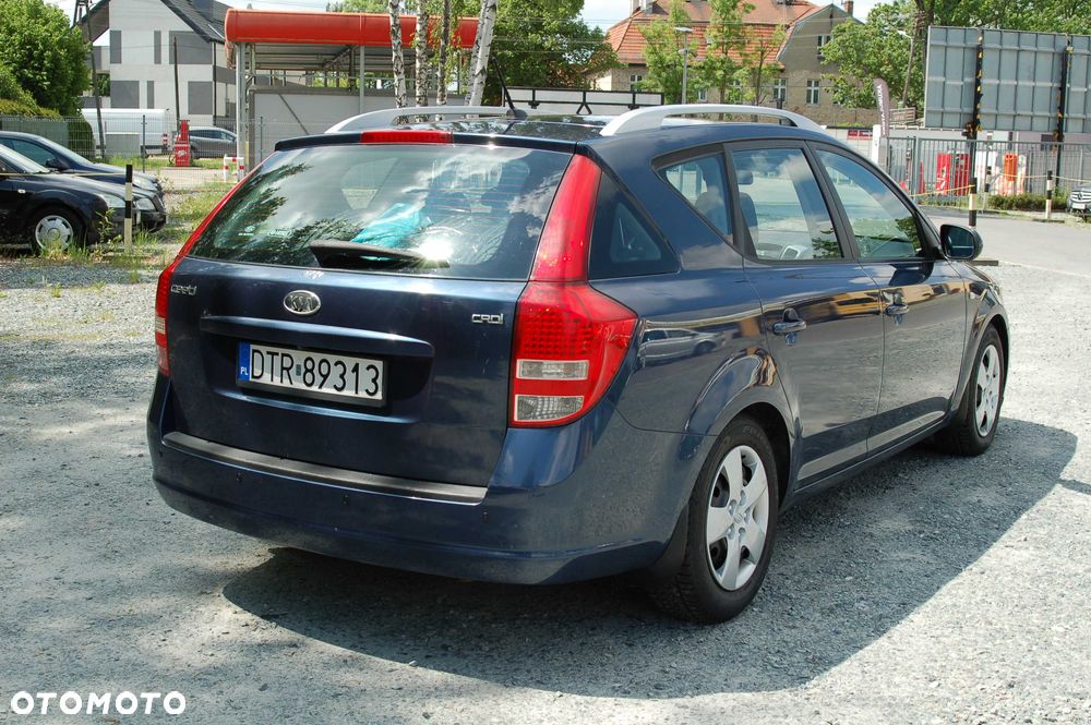 Kia Ceed - 6