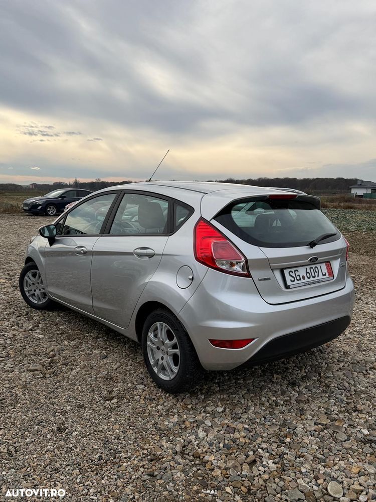 Ford Fiesta 1.6 TDCI Champions Edition - 9