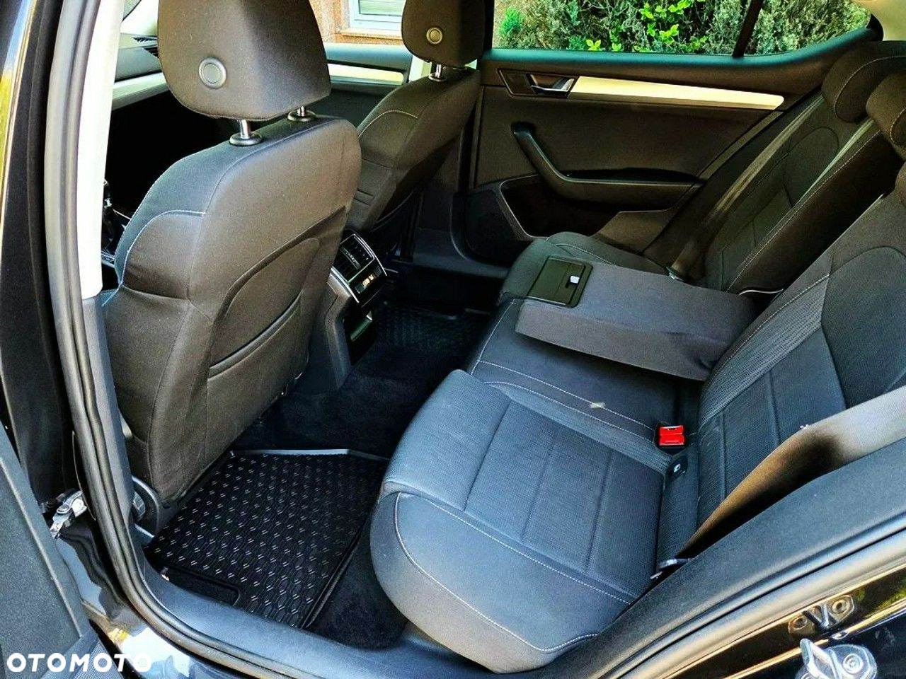 Skoda Superb 2.0 TDI Active - 8