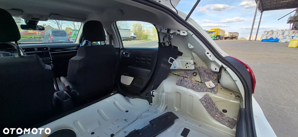 Citroën C3 1.2 PureTech Plus - 17