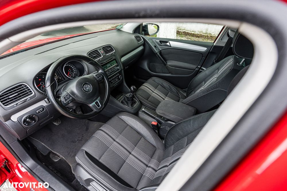 Volkswagen Golf 2.0 TDI DPF MATCH - 17