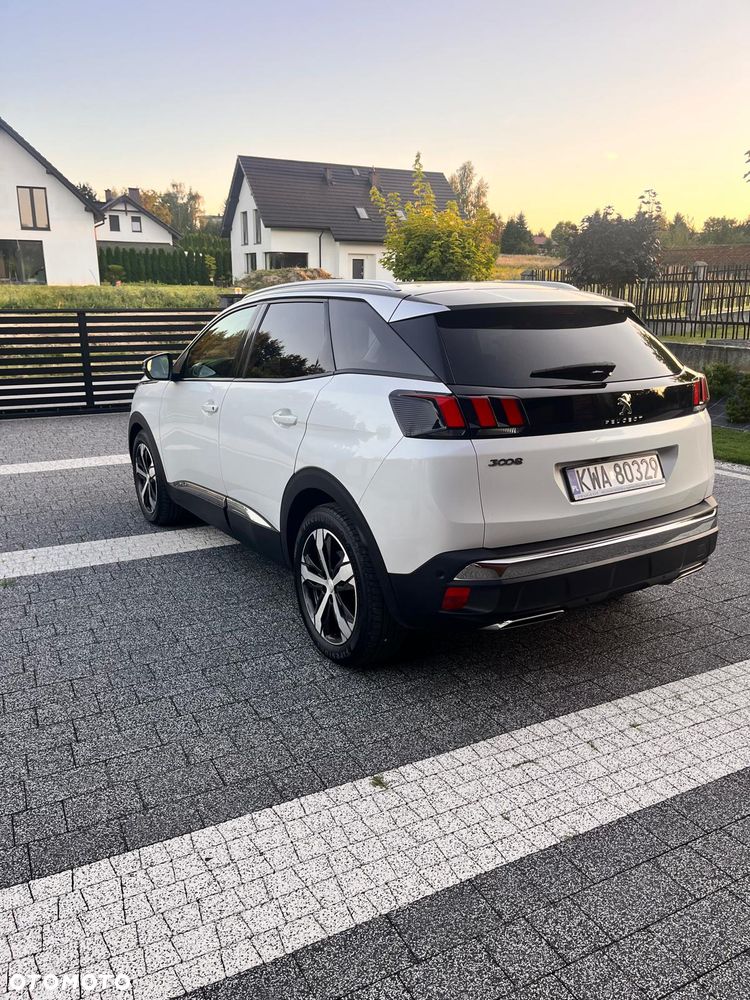 Peugeot 3008 1.2 PureTech GPF Allure S&S EAT8 - 17