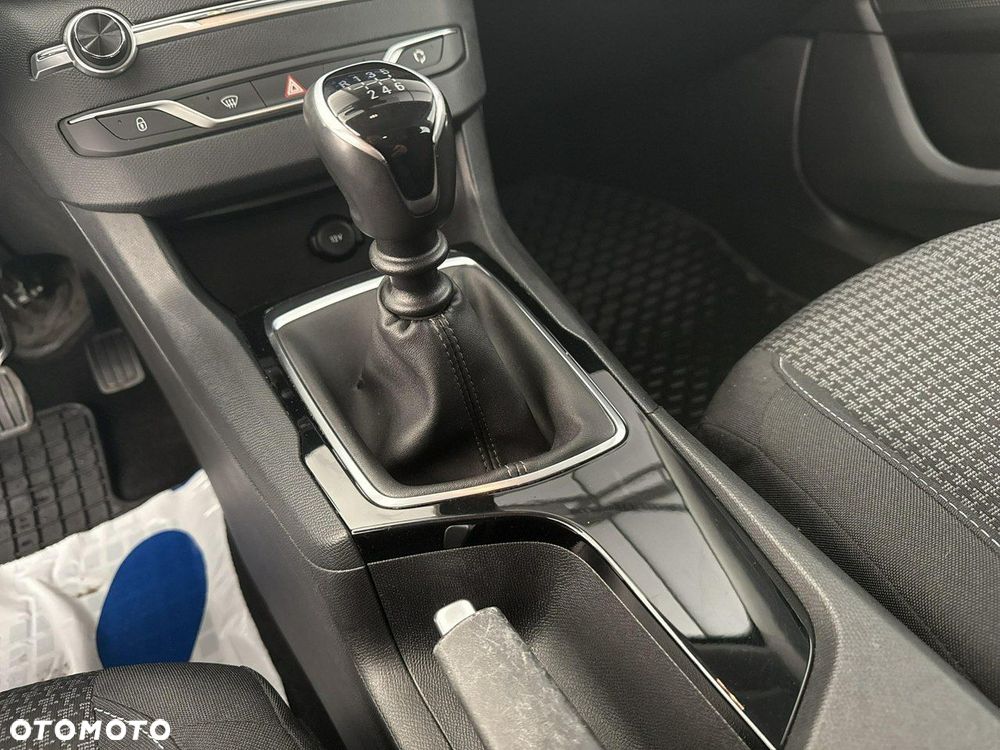 Peugeot 308 - 17