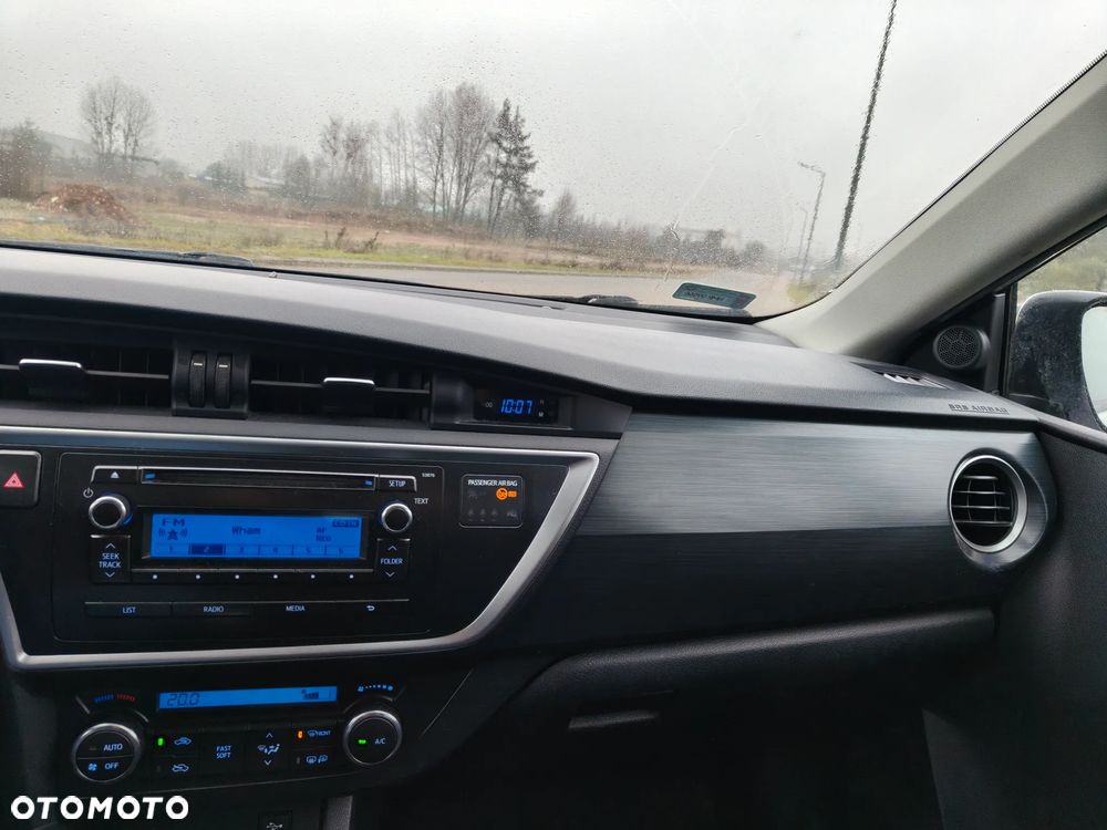 Toyota Auris 1.6 Active - 16