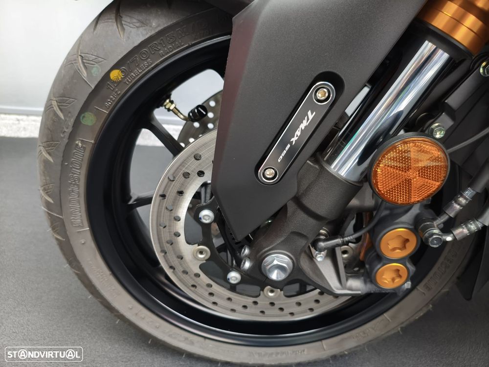 Yamaha TMAX Tech Max - 22