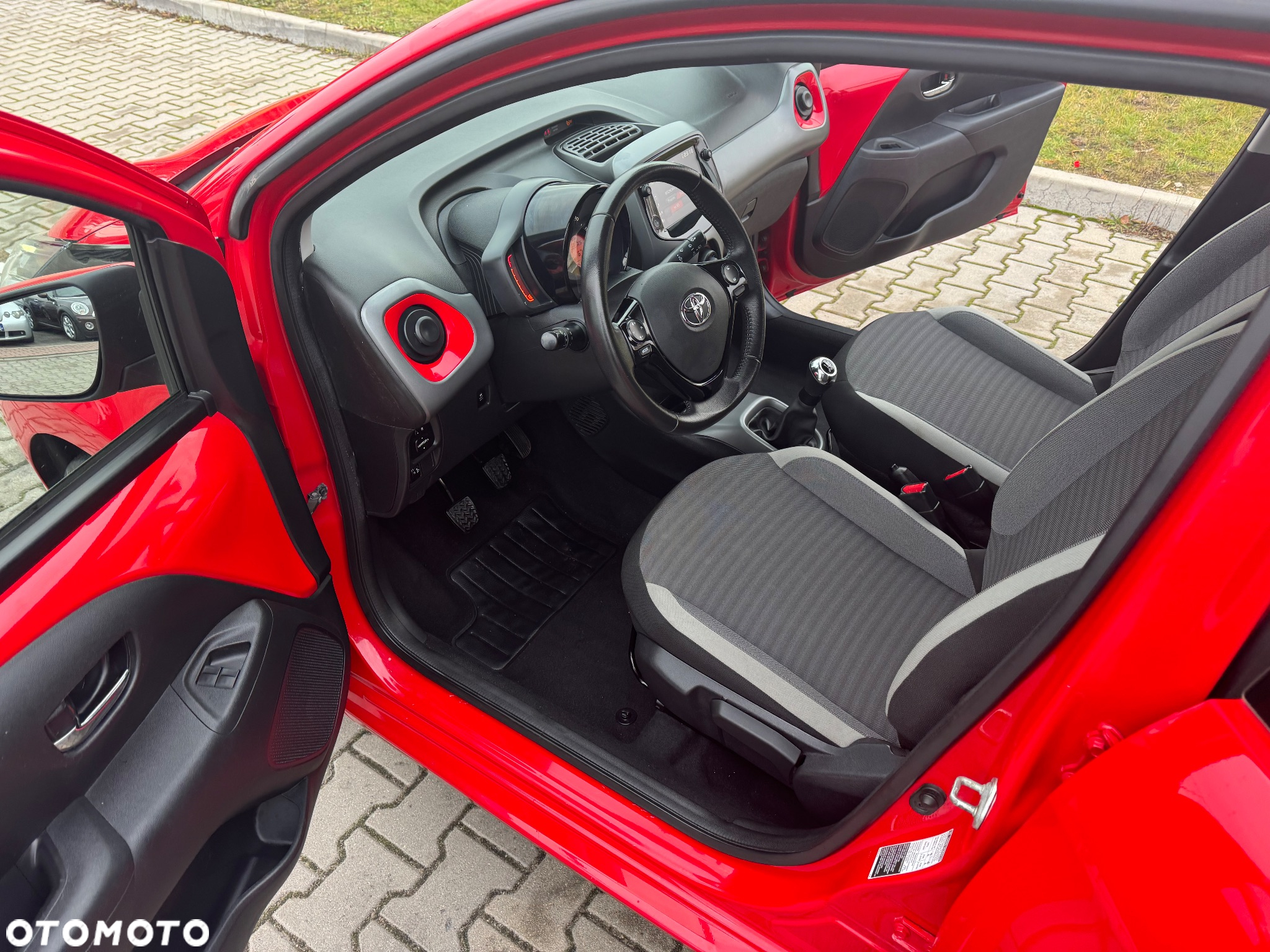 Toyota Aygo 1.0 VVT-i Color Edition - 21