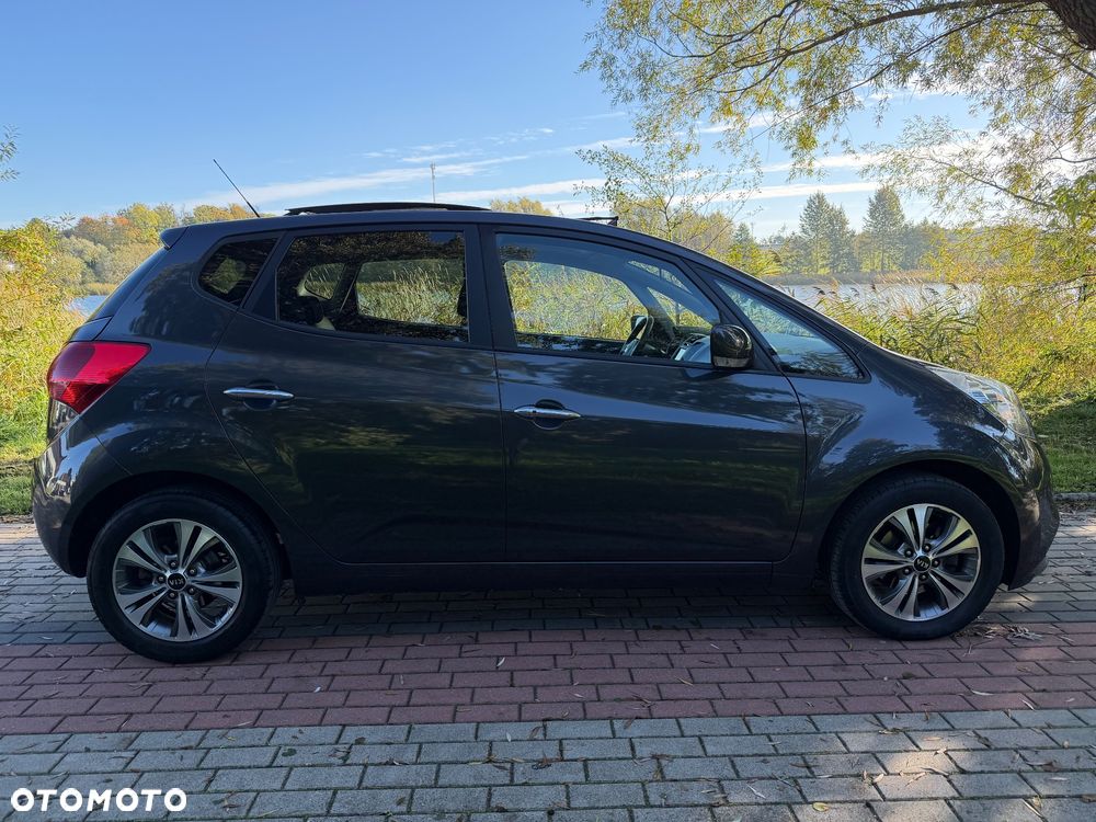 Kia Venga 2017 photo 2