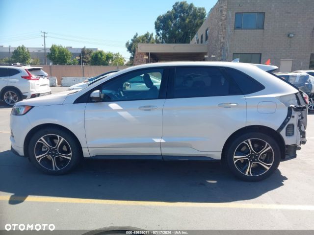 Ford Edge - 12