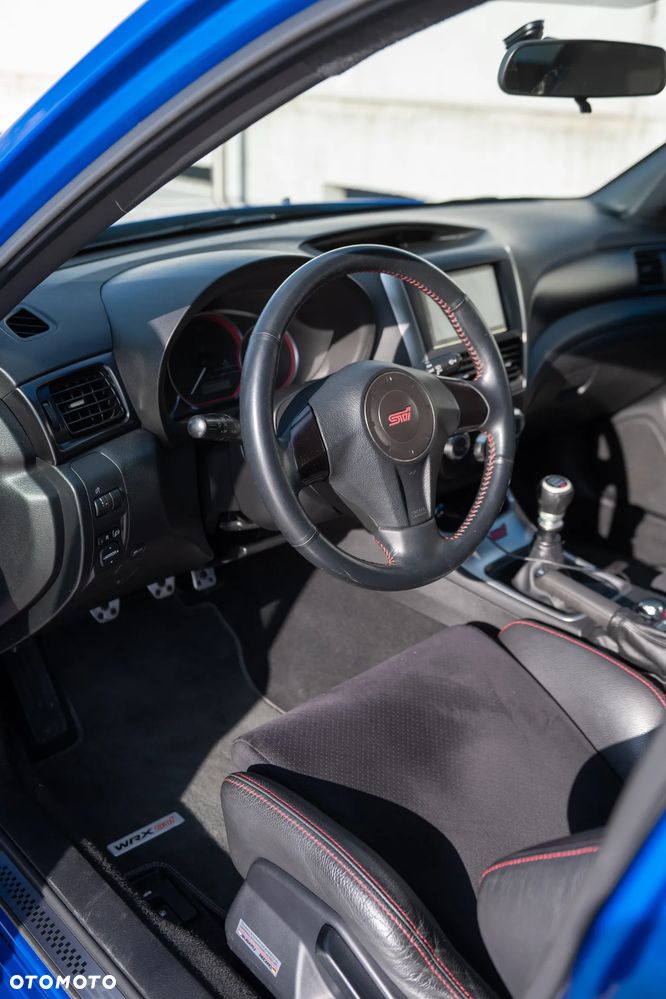 Subaru Impreza STI - 21