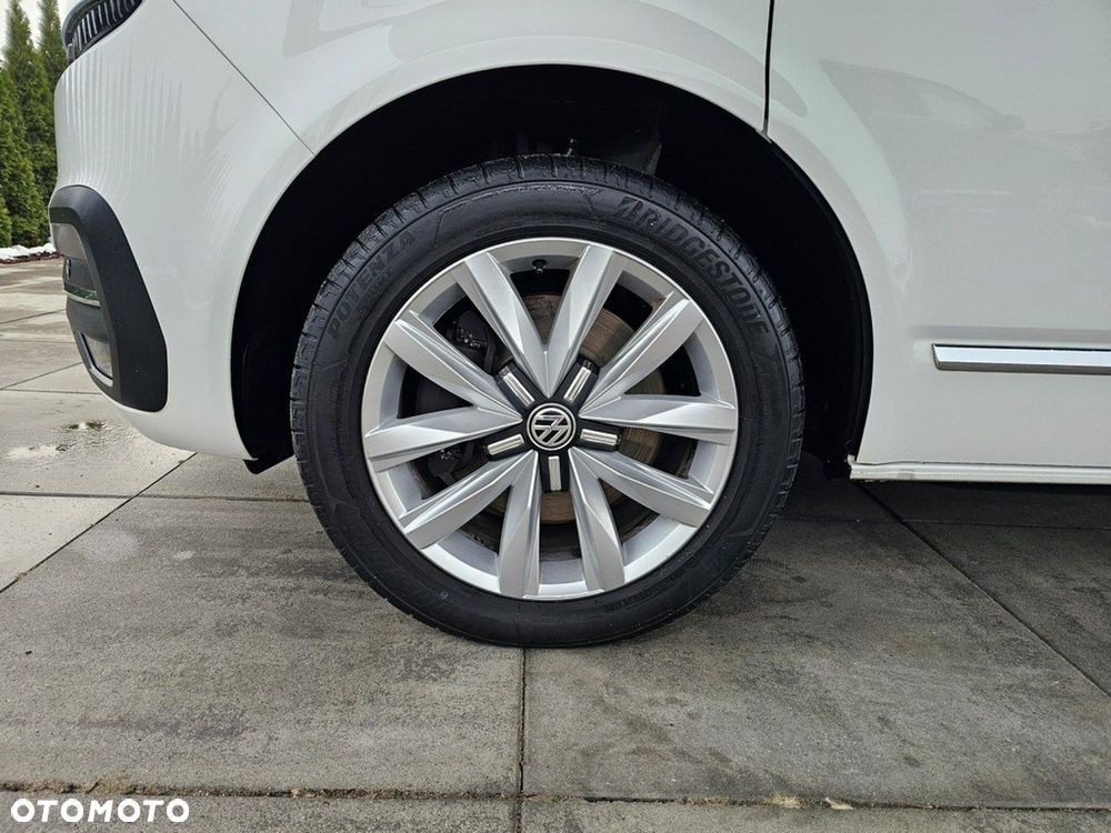 Volkswagen Multivan - 13