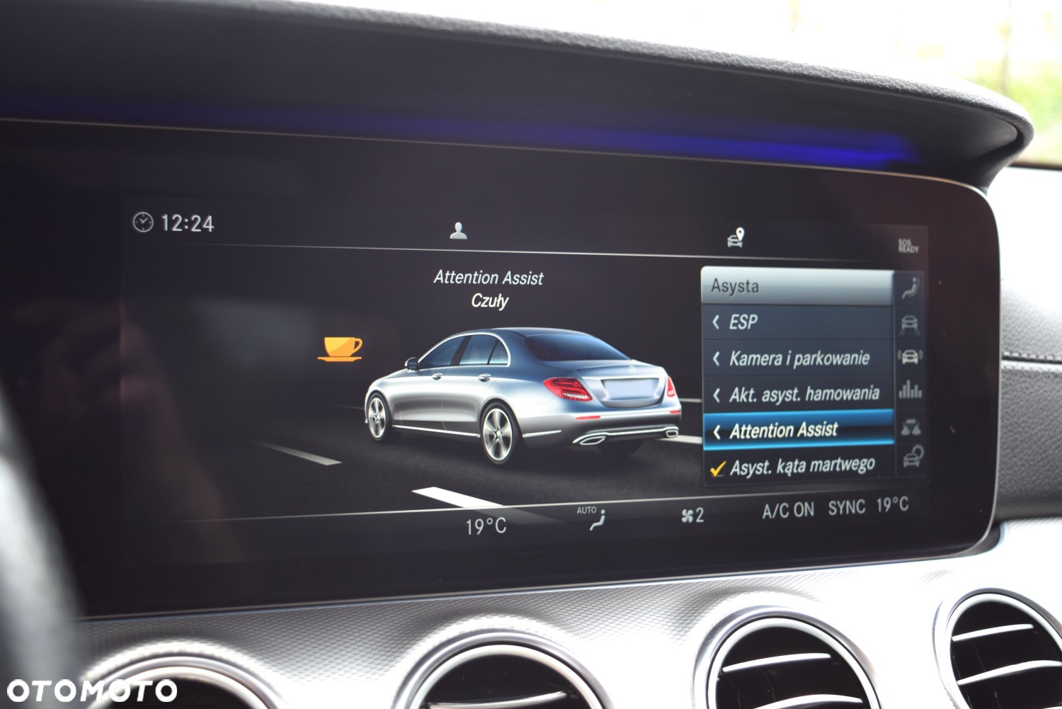 Mercedes-Benz Klasa E 220 d 9G-TRONIC - 36