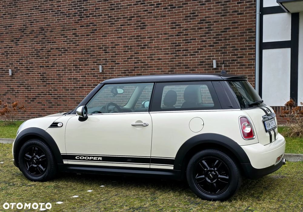 MINI Cooper D Brick Lane - 19