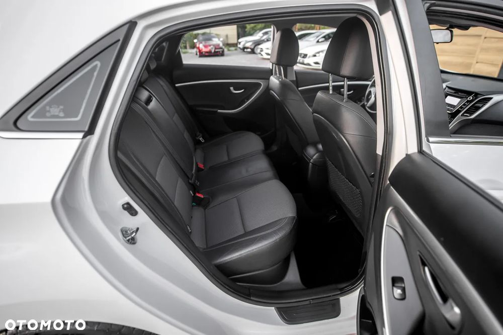 Hyundai i30 1.6 GDI BlueDrive Comfort - 19