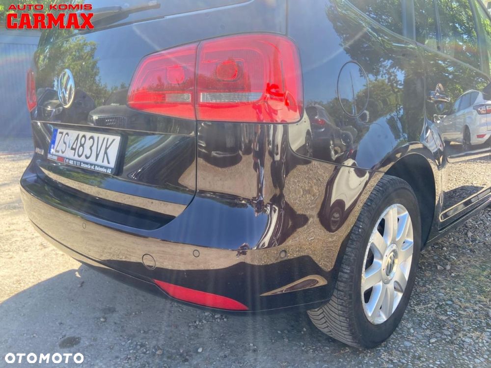 Volkswagen Touran - 11
