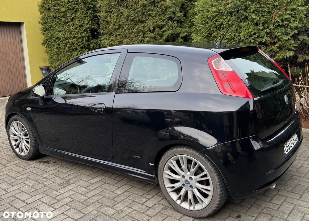 Fiat Grande Punto - 2