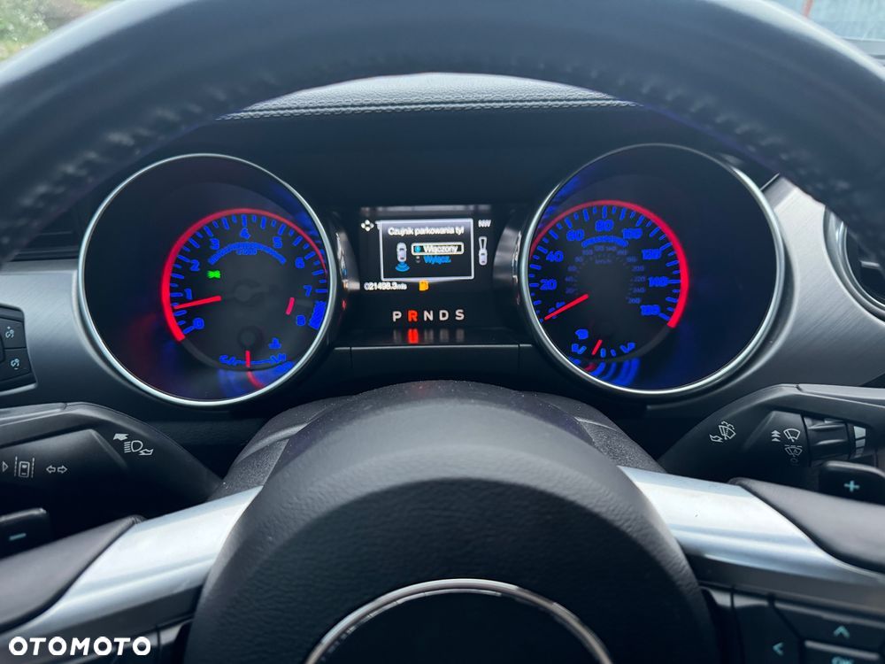 Ford Mustang 5.0 V8 GT - 16