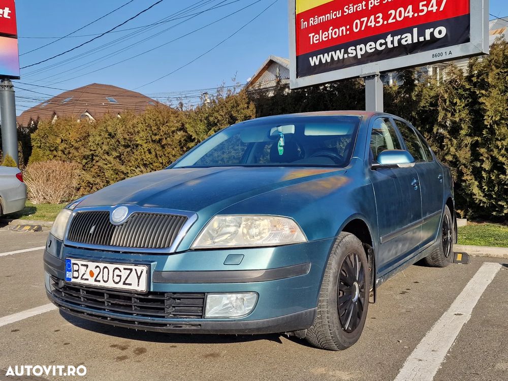 Skoda Octavia 1.6 FSI Ambiente - 1