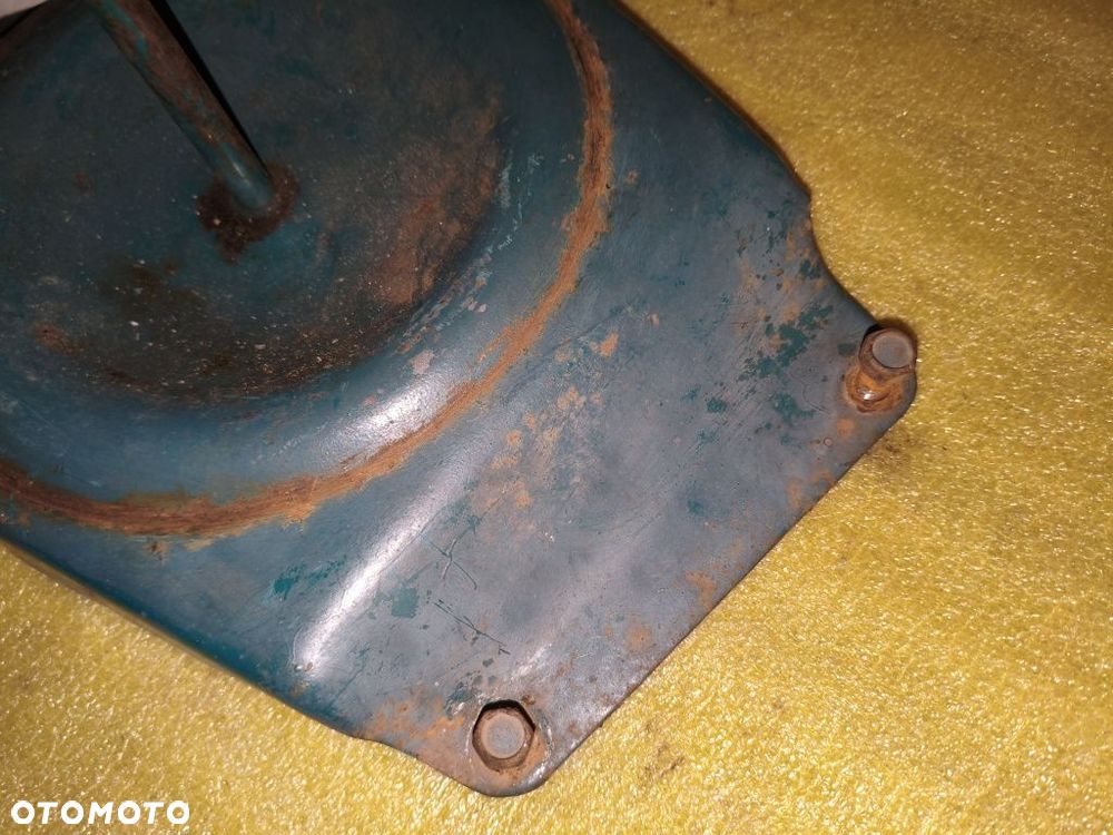 Mocowanie koła zapasowego Ural M67 - 8