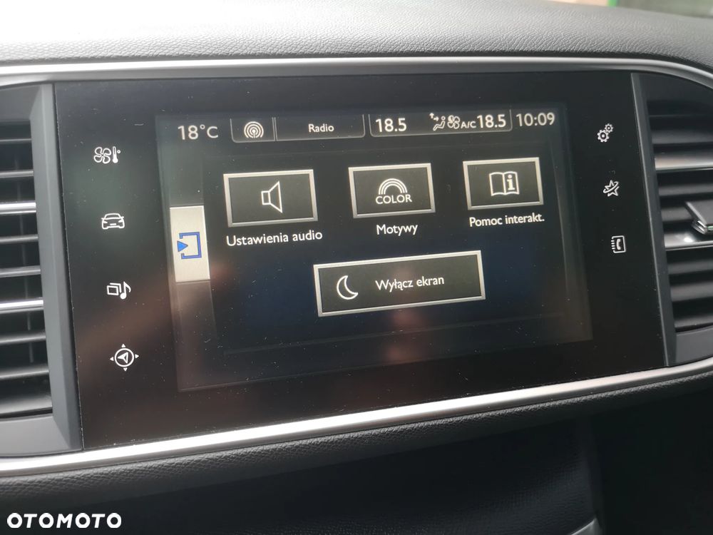 Peugeot 308 PureTech 130 GPF EAT8 Stop & Start Allure Business-Paket - 21