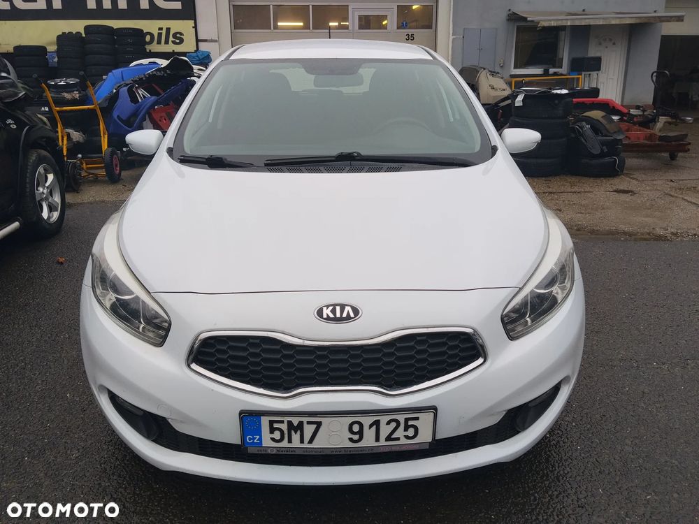 Kia Ceed 1.4 CVVT - 11