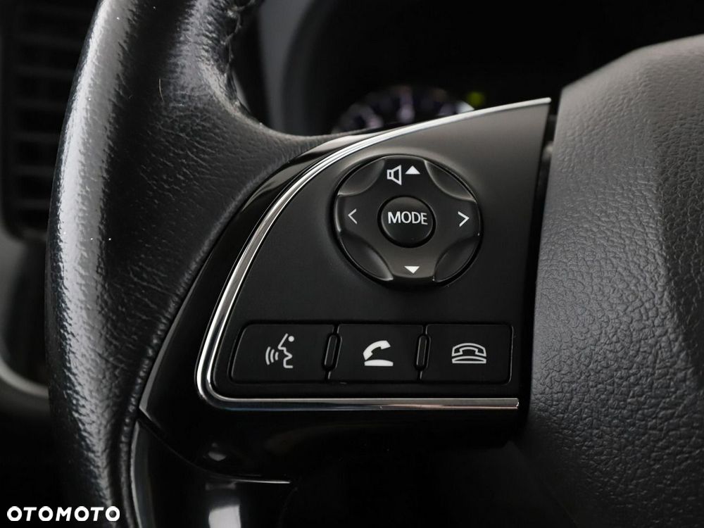 Mitsubishi Outlander 2.0 2WD SUV-Star - 29