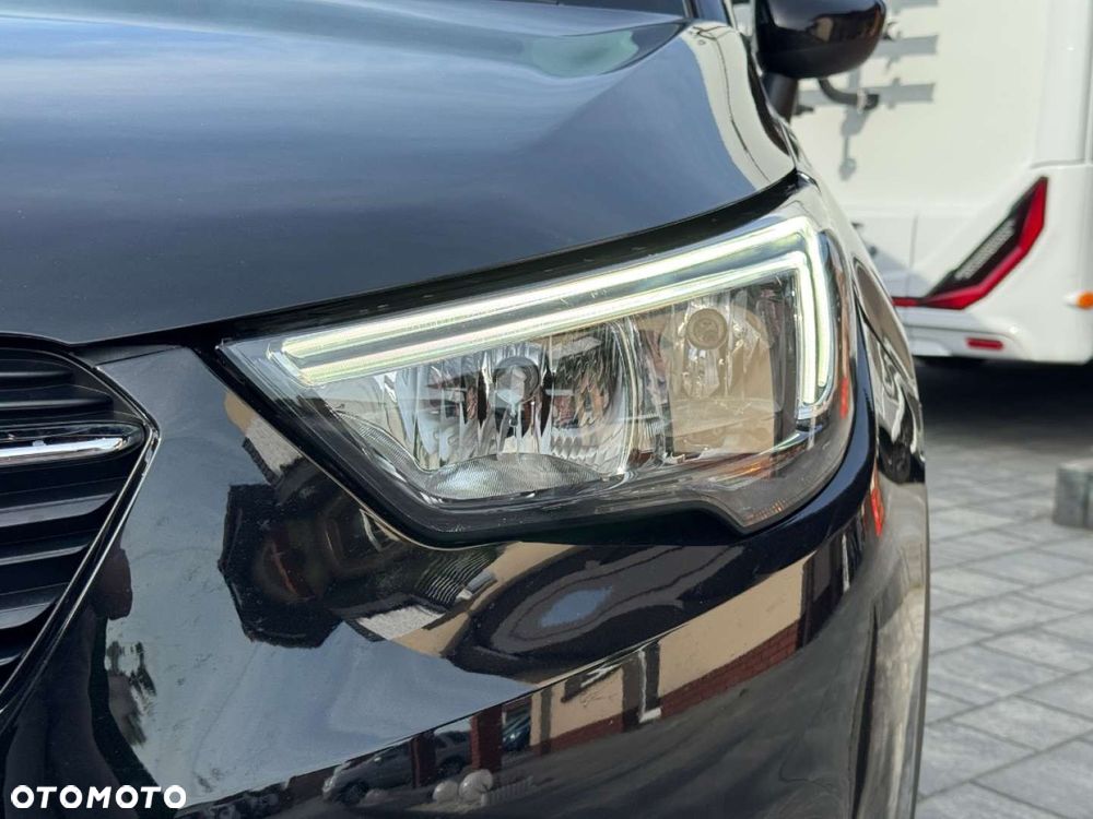Opel Crossland X - 8