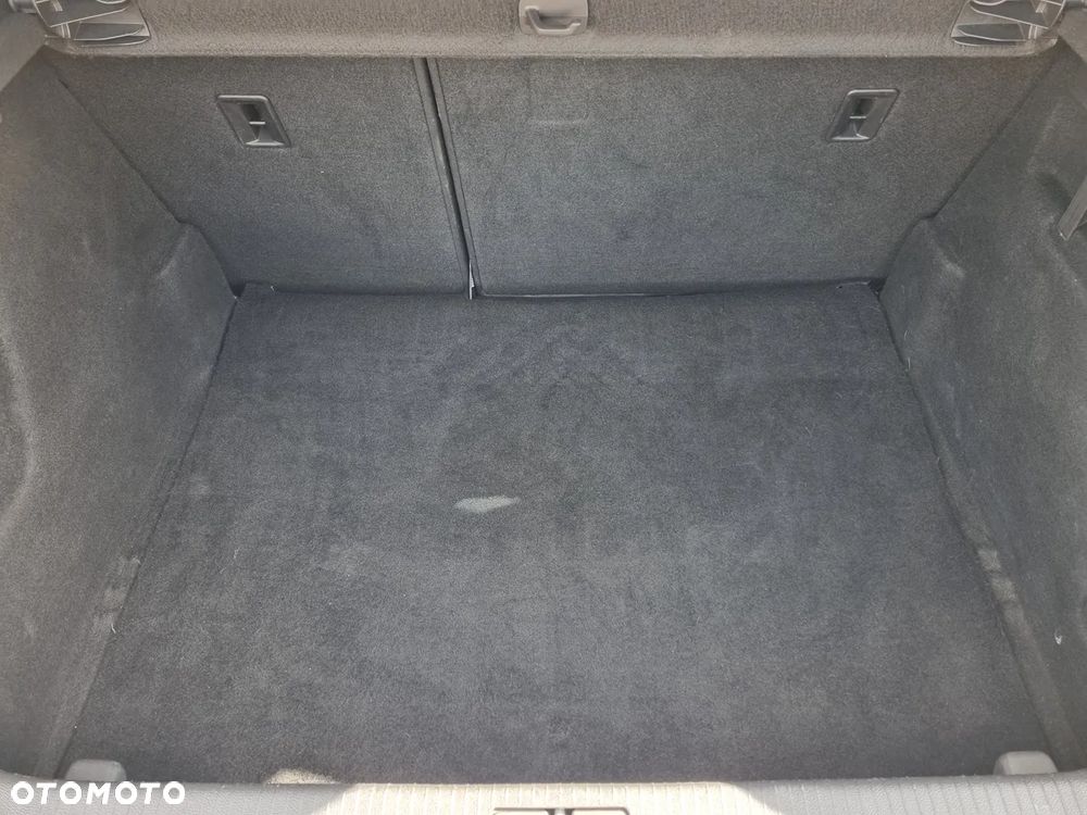 Opel Astra 1.6 Turbo White Edition - 16