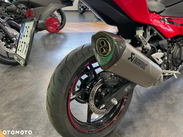 Kawasaki Ninja - 4