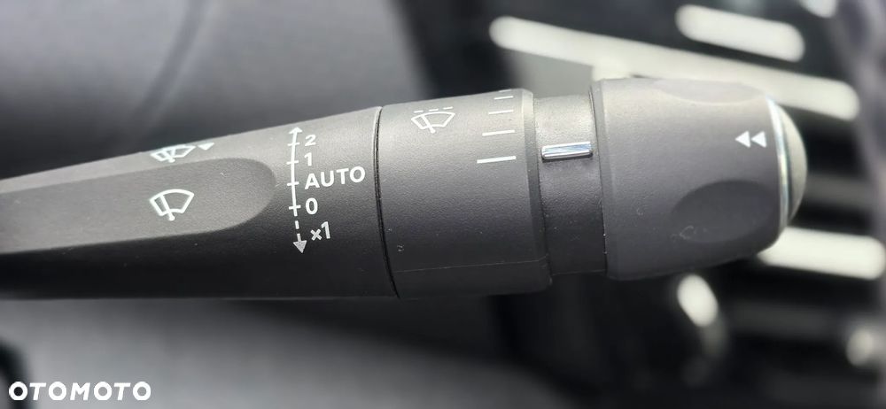 Citroën C4 BlueHDi 110 Stop&Start SHINE - 19