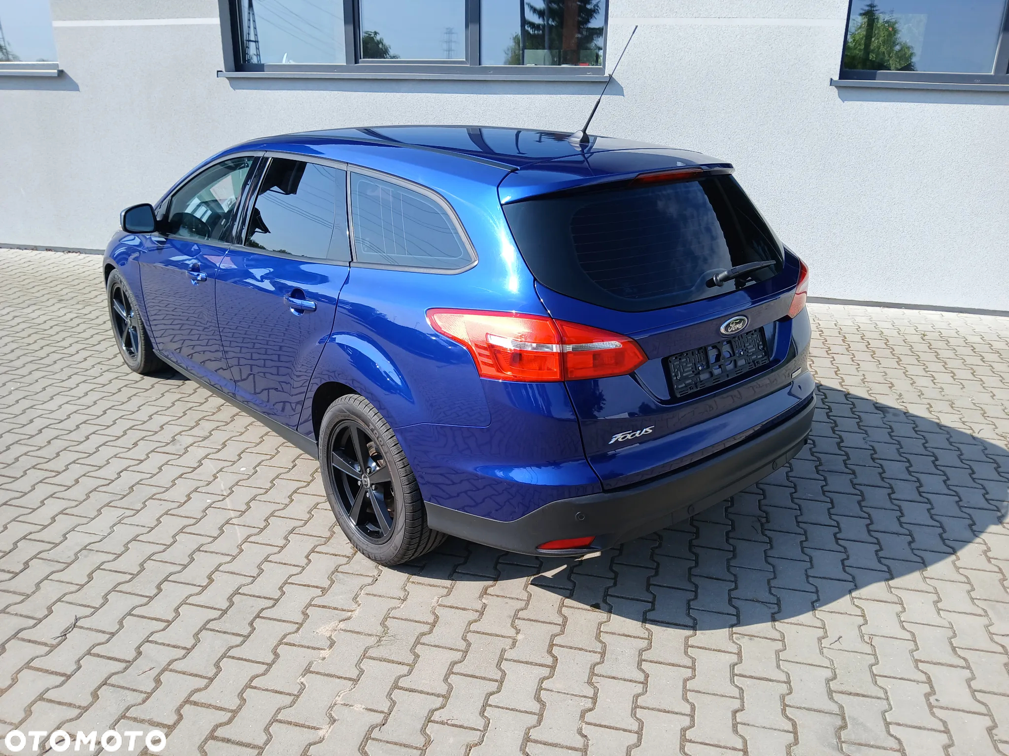 Ford Focus 1.0 EcoBoost Hybrid TITANIUM - 12