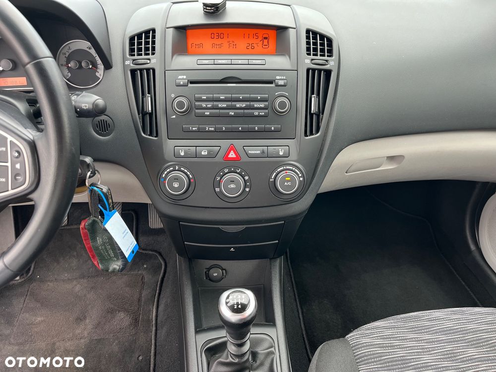 Kia Ceed 1.4 CVVT Attract - 15