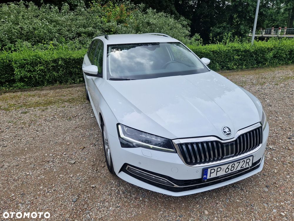 Skoda Superb 2.0 TDI SCR 4x4 Style DSG - 4