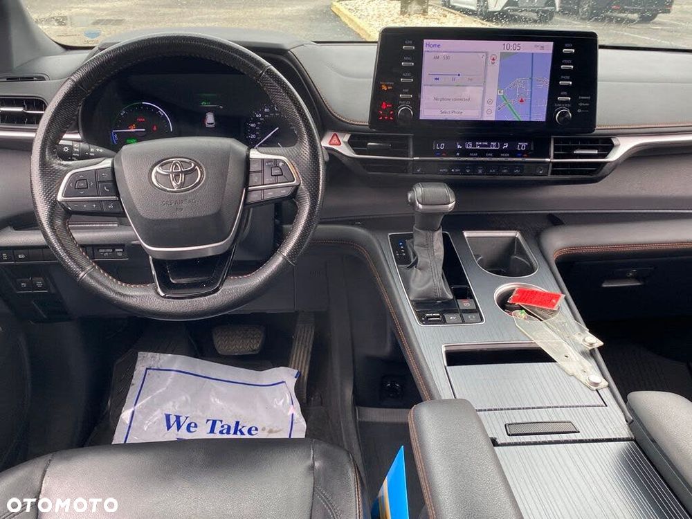 Toyota Sienna - 7