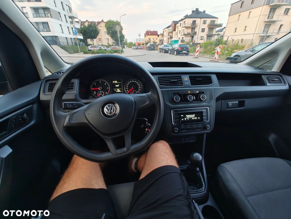 Volkswagen Caddy - 10