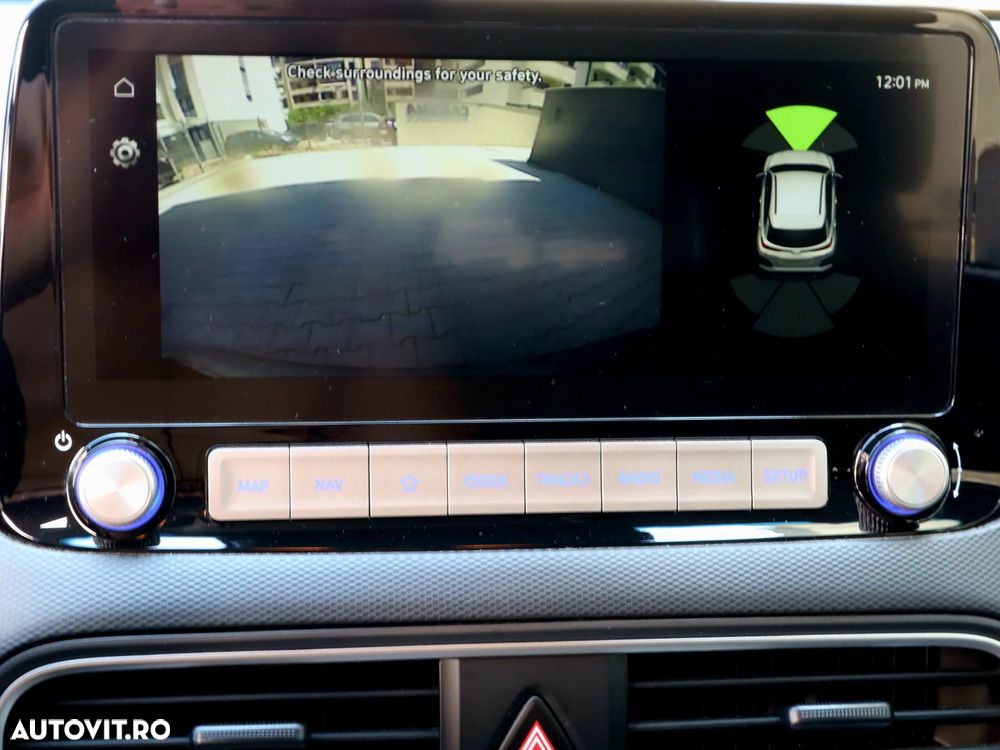 Hyundai KONA Premium - 32