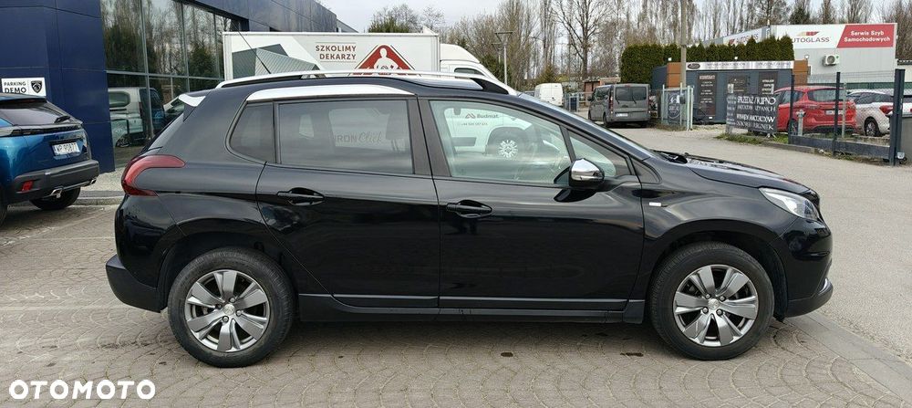 Peugeot 2008 1.2 Pure Tech GPF Style - 23