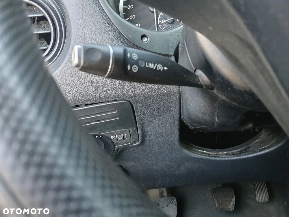 Mercedes-Benz Vito - 20