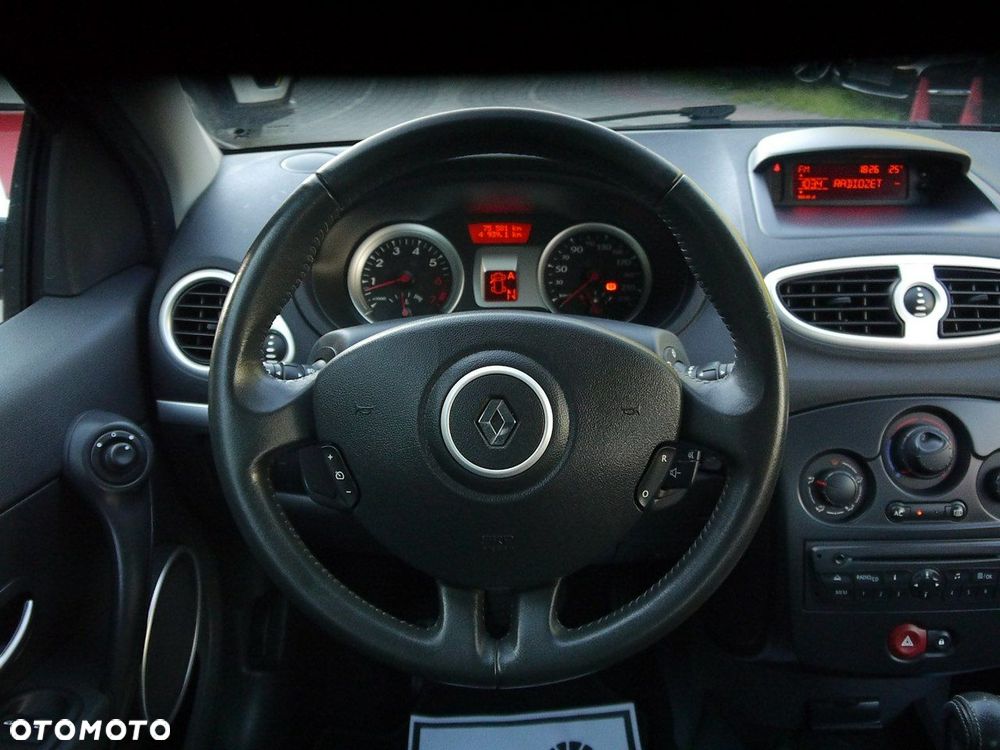 Renault Clio - 18