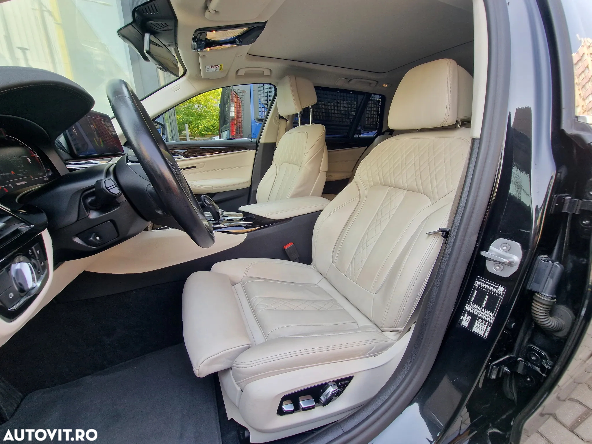 BMW Seria 5 518d AT MHEV - 9