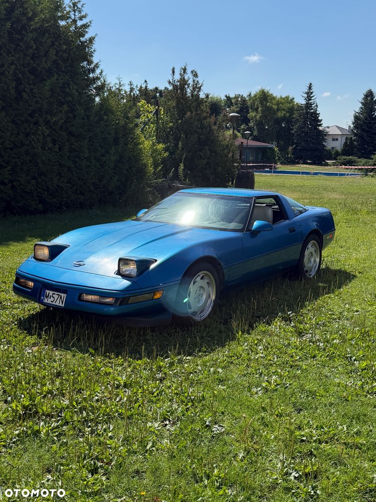 Chevrolet Corvette - 5