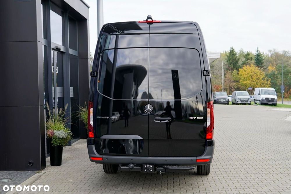 Mercedes-Benz Sprinter - 7