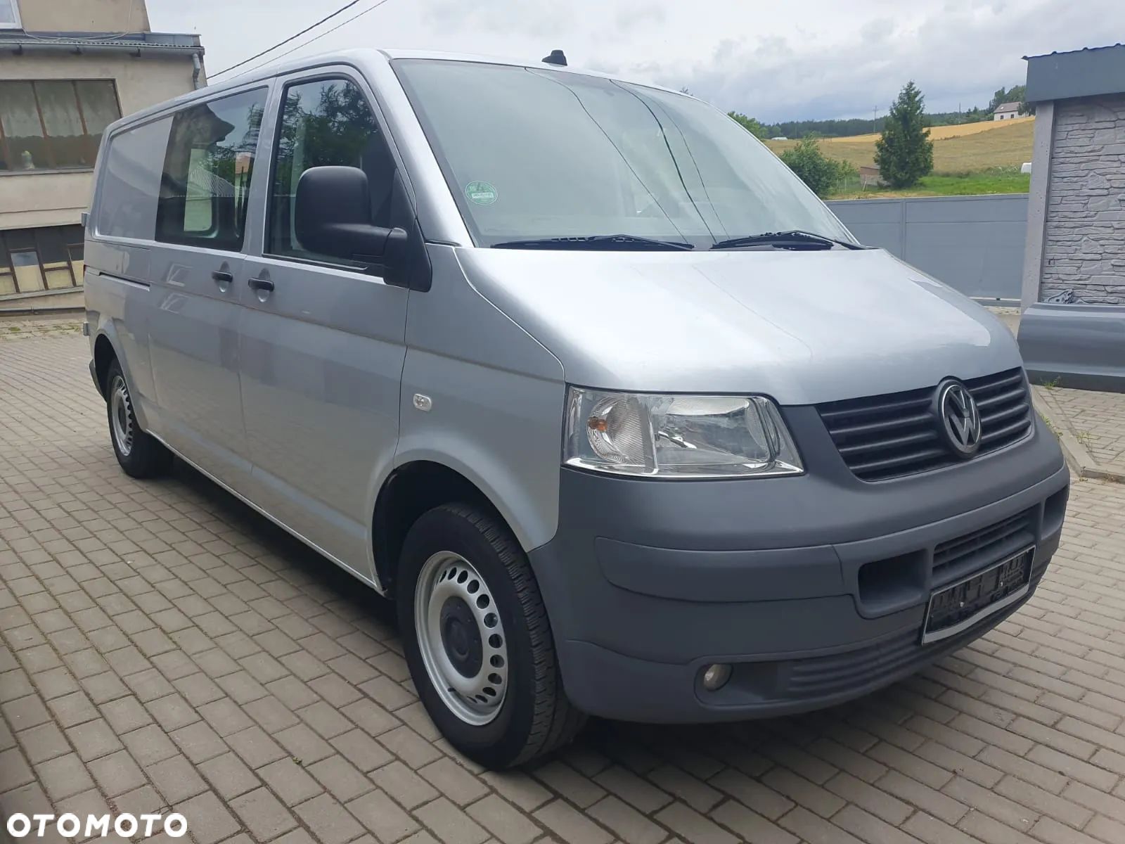 Volkswagen Transporter - 1