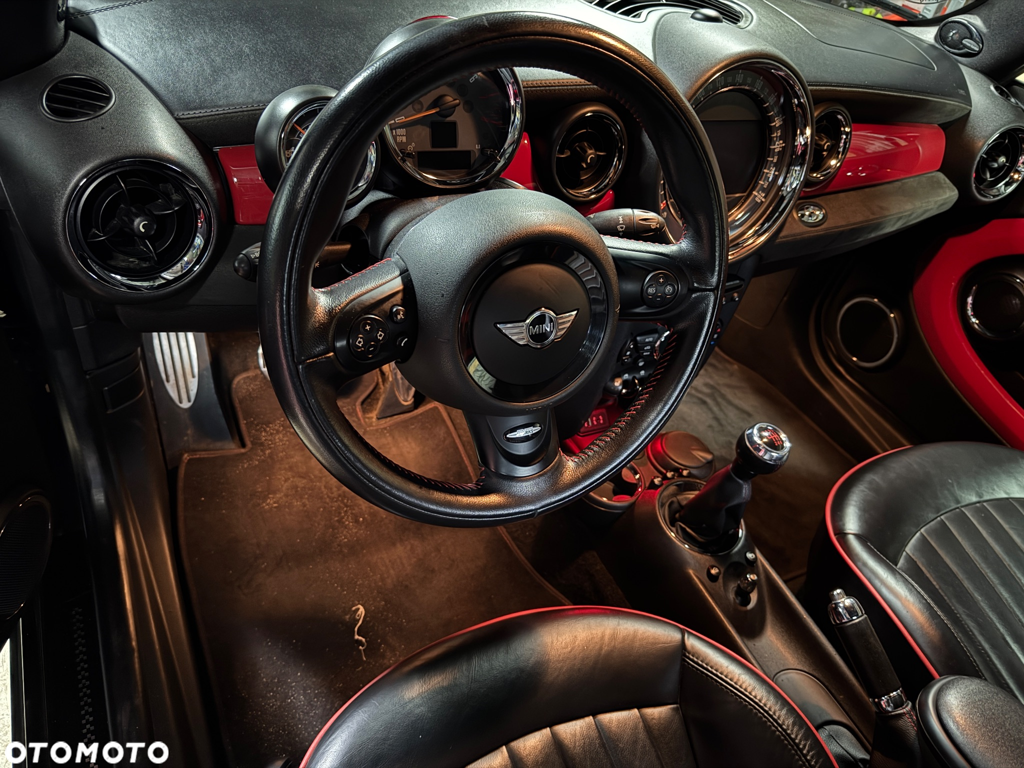 MINI John Cooper Works Cabrio - 8