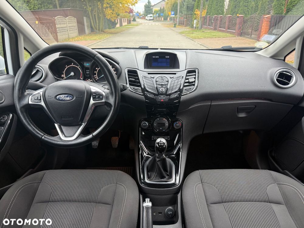 Ford Fiesta - 22