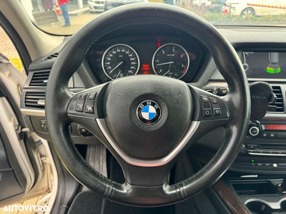 BMW X5 xDrive30d - 13