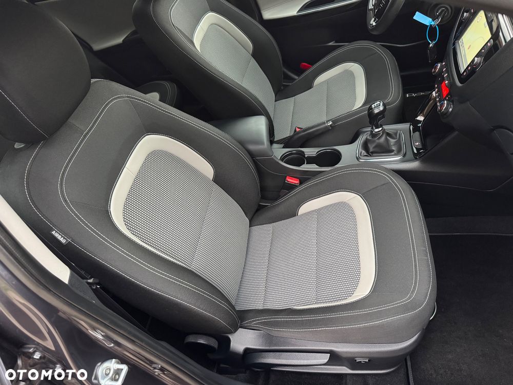 Kia Ceed 1.6 GDI Dream-Team Edition - 32