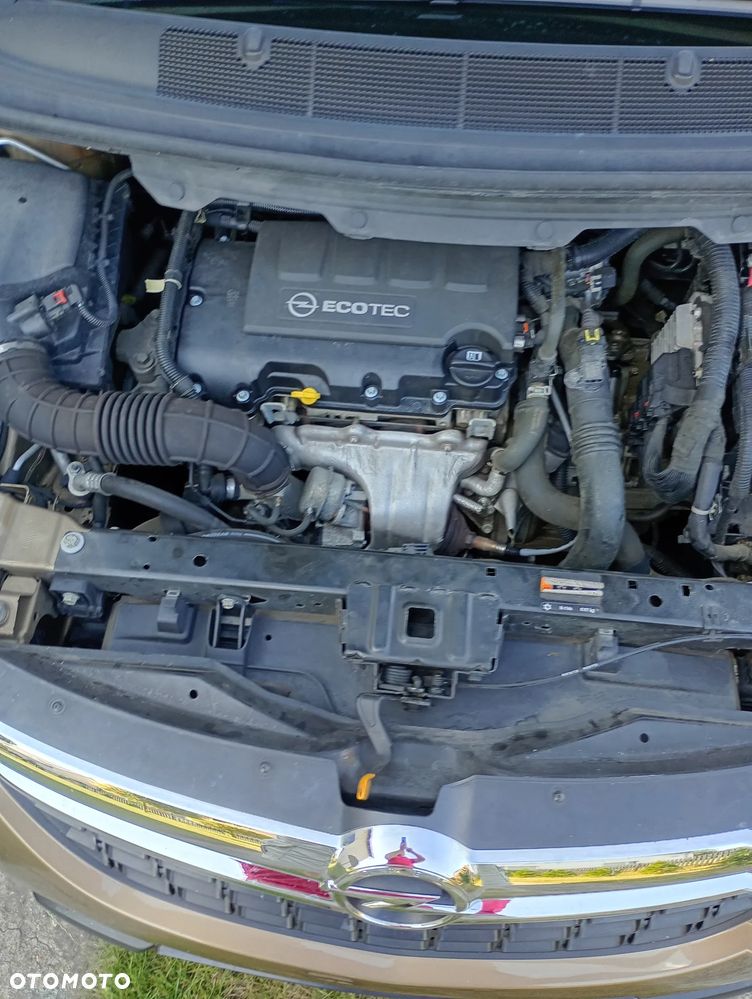 Opel Zafira Tourer 1.4 Turbo Innovation - 10