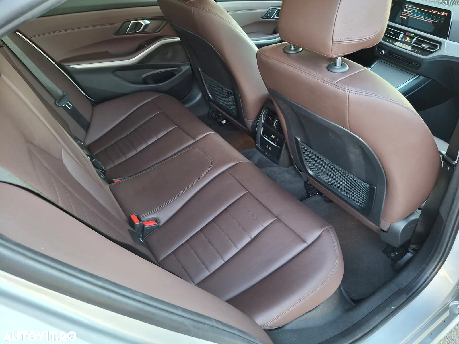 BMW Seria 3 330e Aut. Advantage - 12